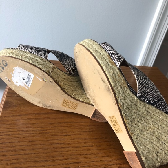 Kelsie Dagger wedge slides - Picture 3 of 6